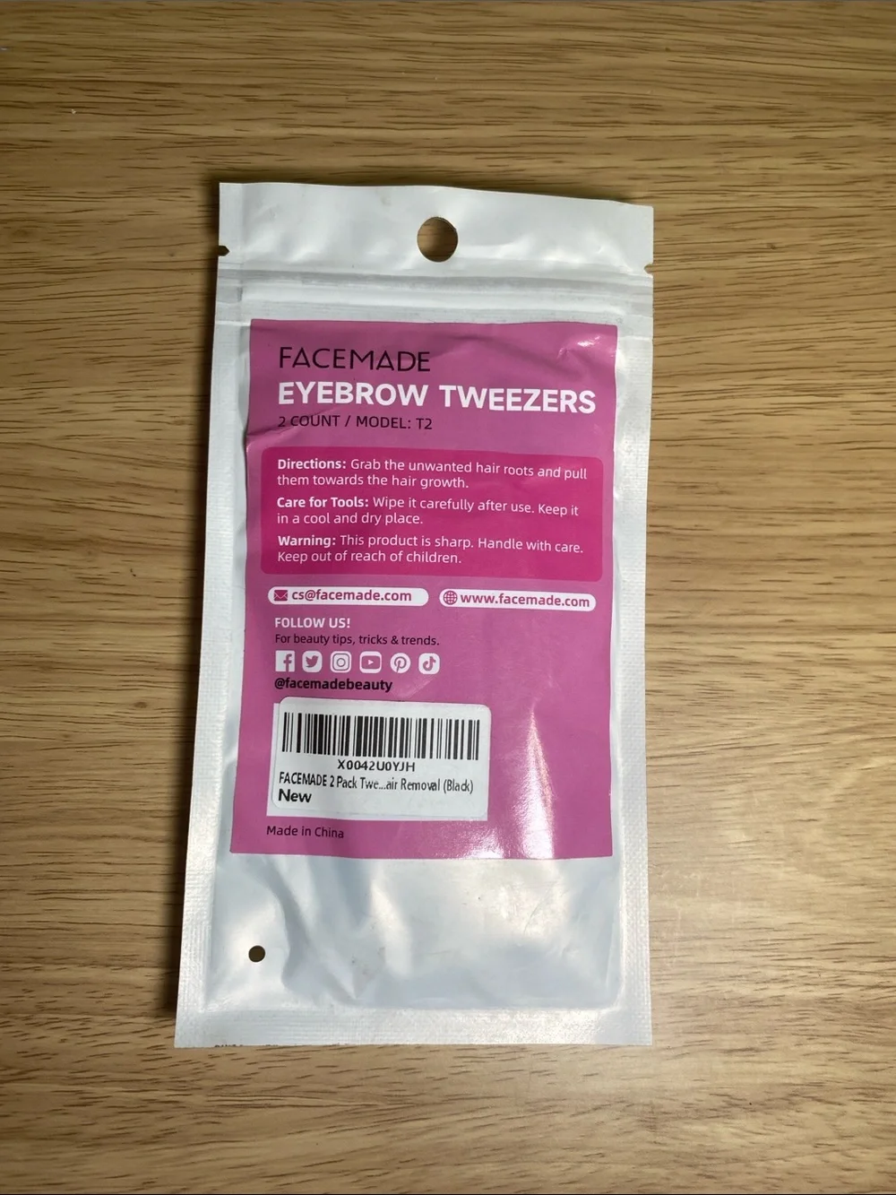 Pink Eyebrow Tweezers - Precision 2-Count
